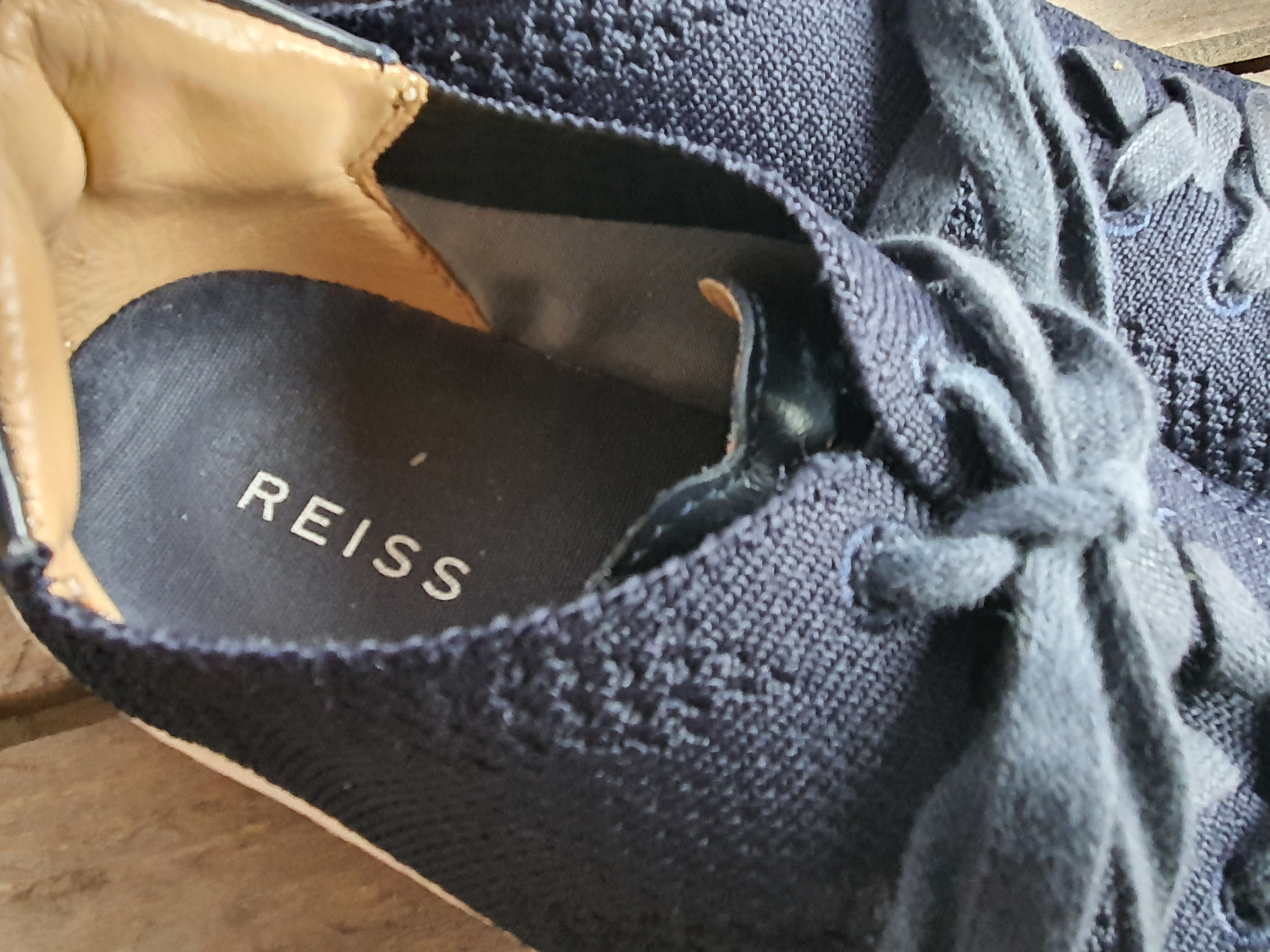 REISS Brackley Knit Navy Blue & White Sneakers Size UK 6