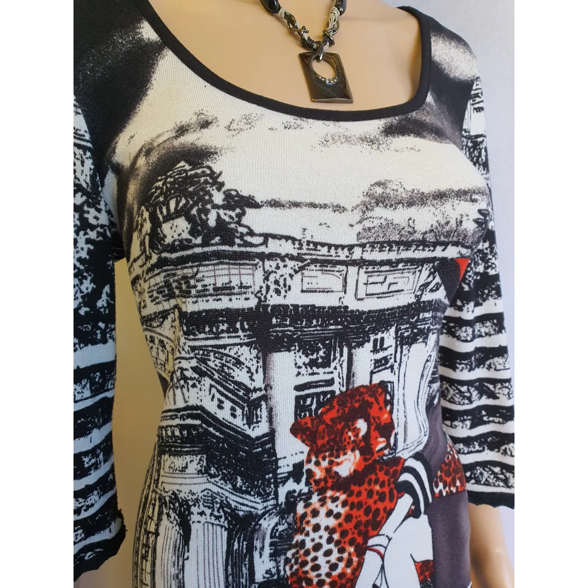 IZABEL LONDON Midi Lace Bottom Dress size UK 10 + Necklace