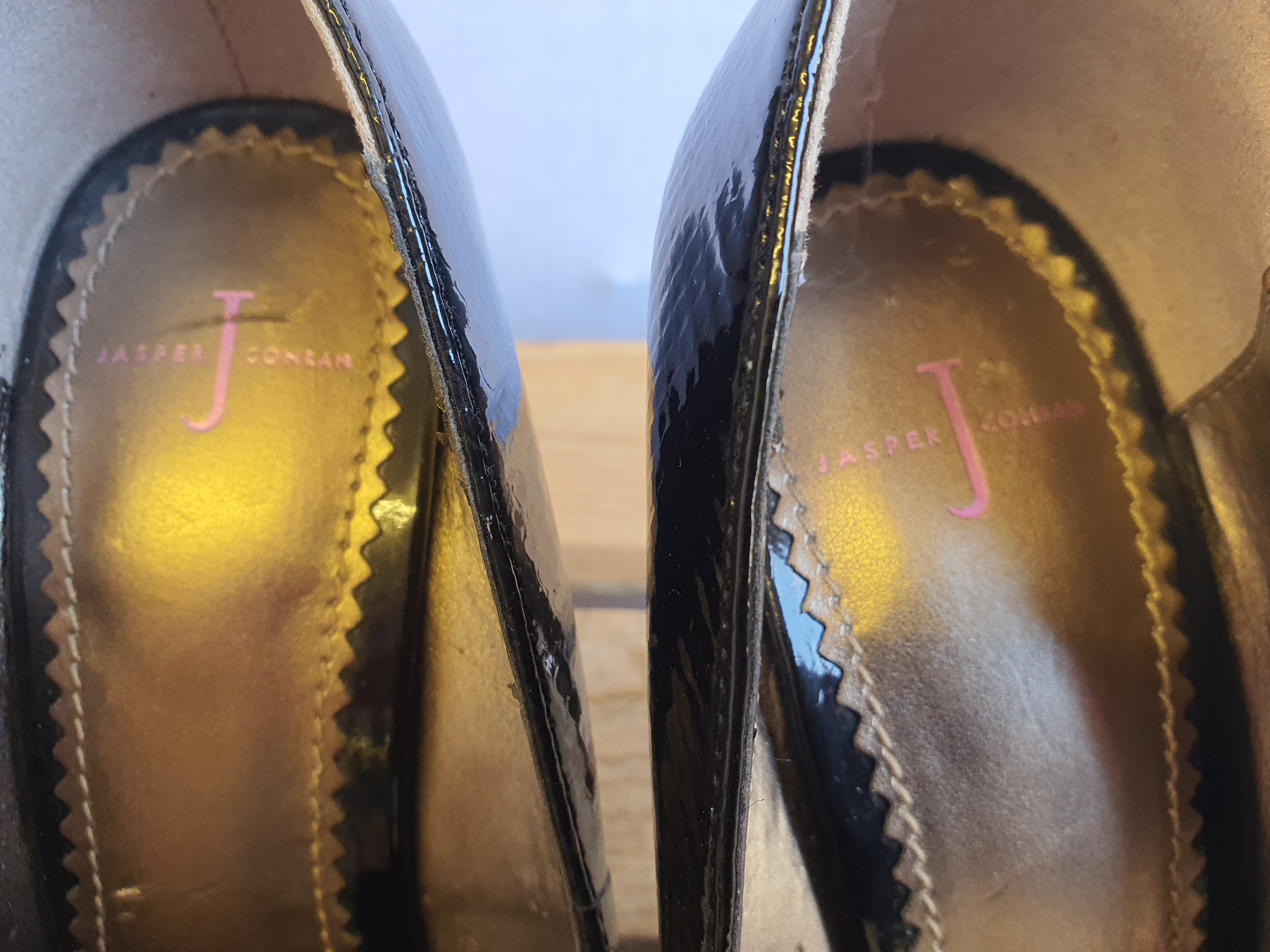 JASPER CONRAN Black 4" Heeled Court Shoe- NEW Size UK5
