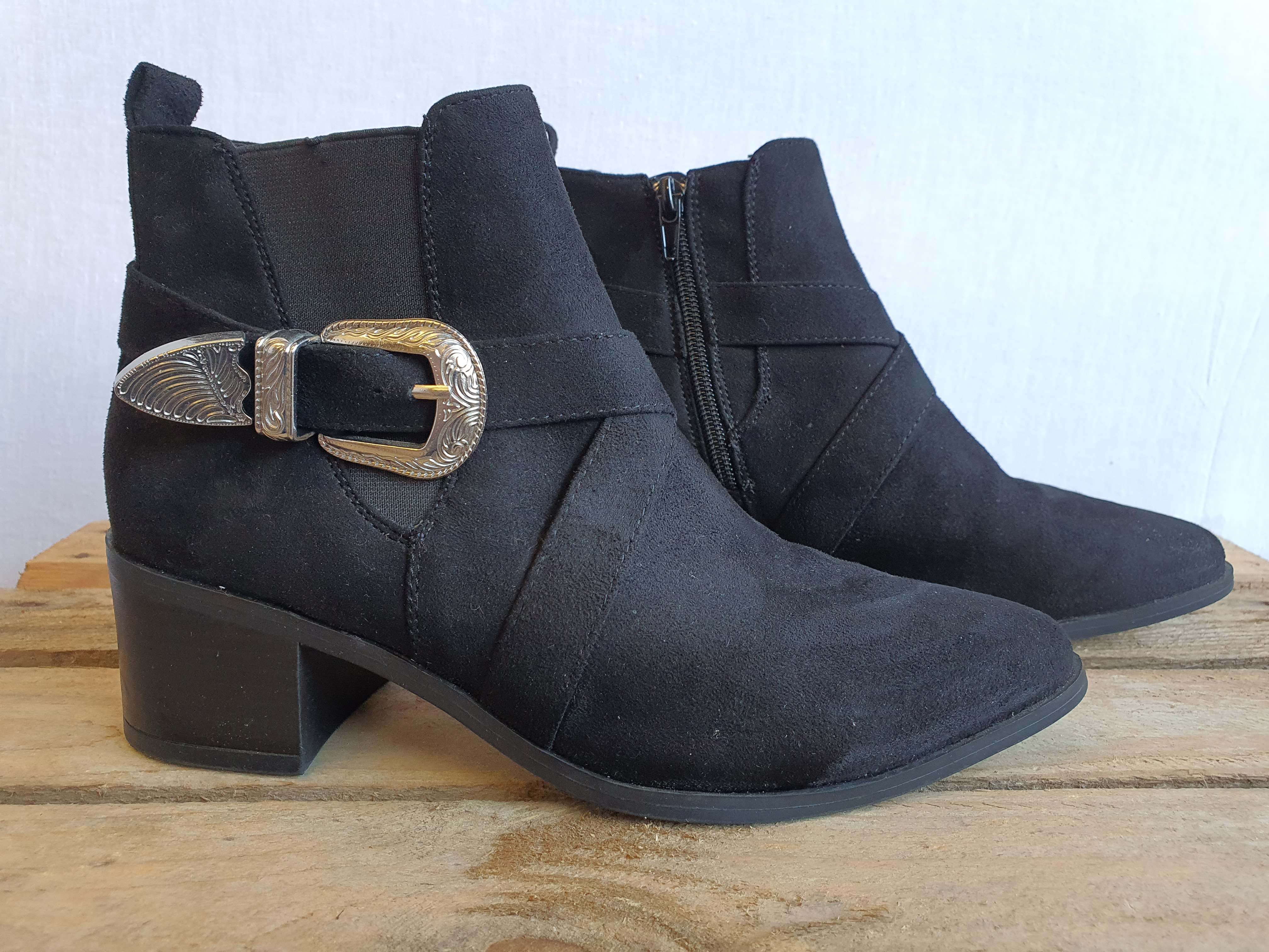 NEW LOOK Black Ankle Cowboy Style Boot Size UK4