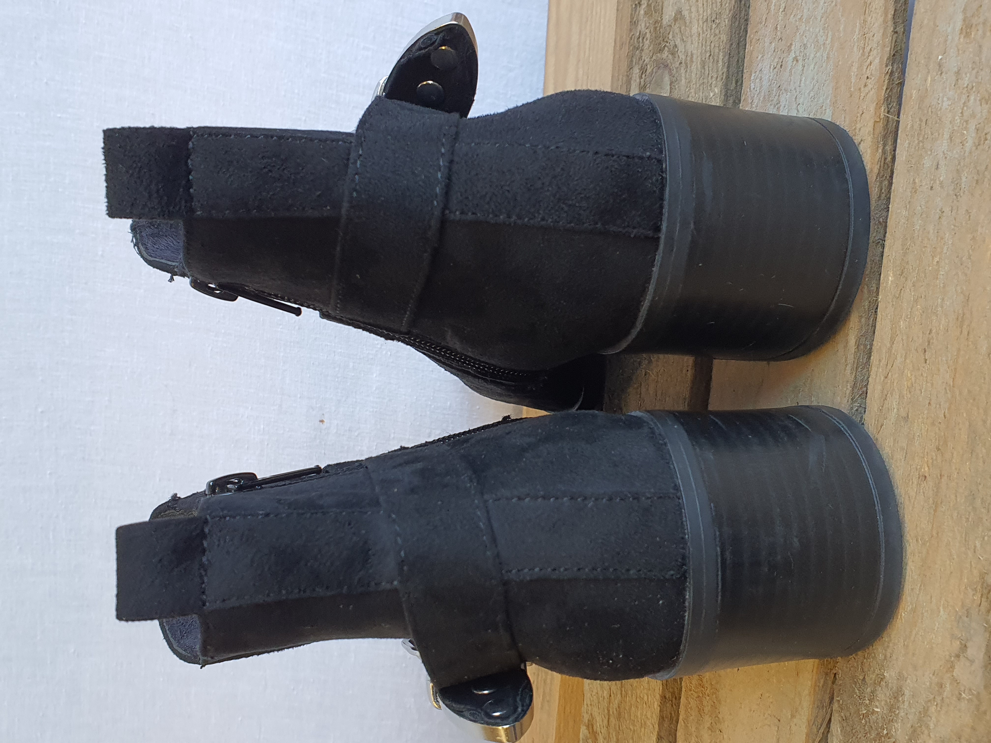 NEW LOOK Black Ankle Cowboy Style Boot Size UK4