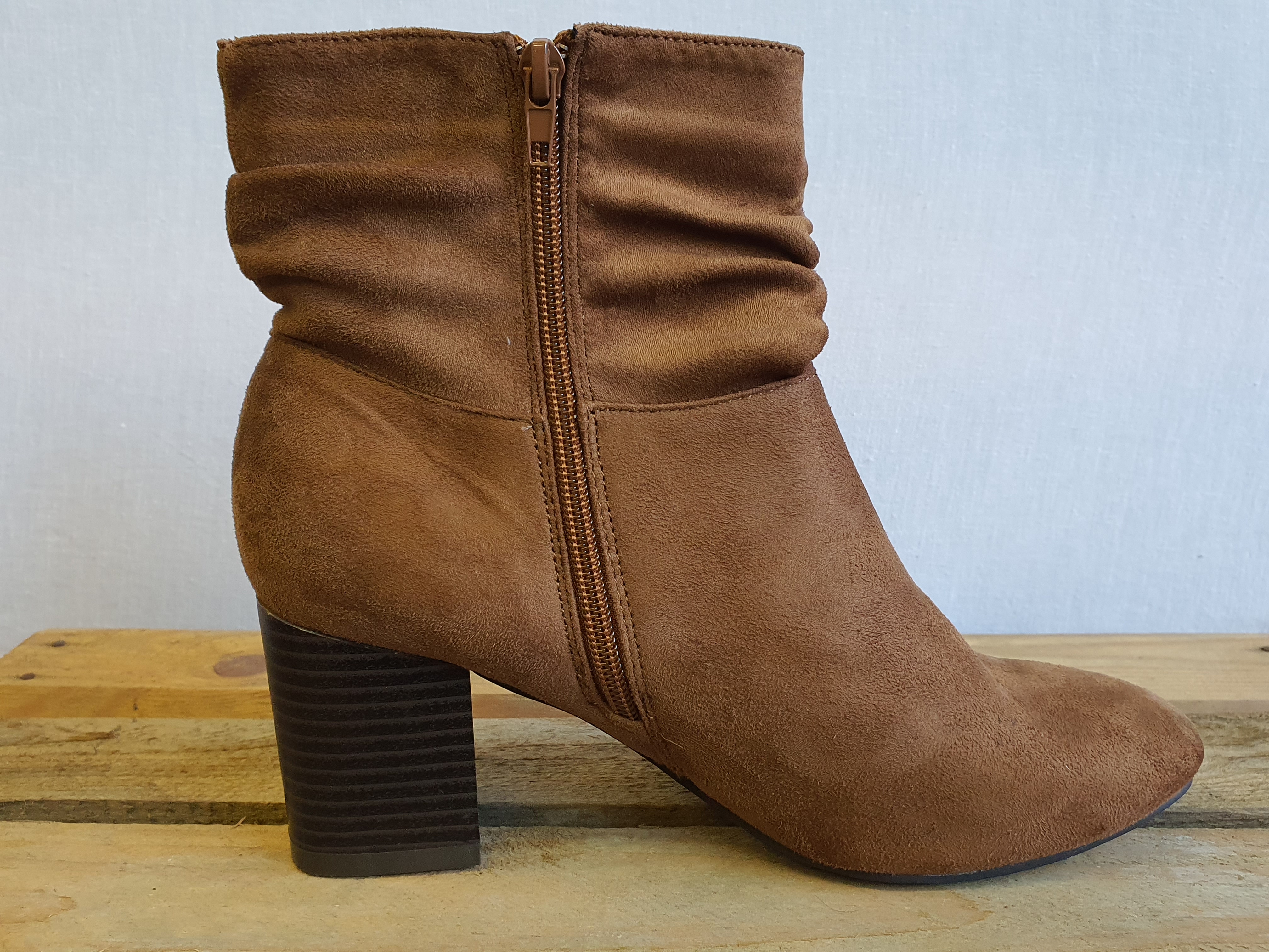 NEW LOOK Brown Ankle Boots SIze UK6 NEW