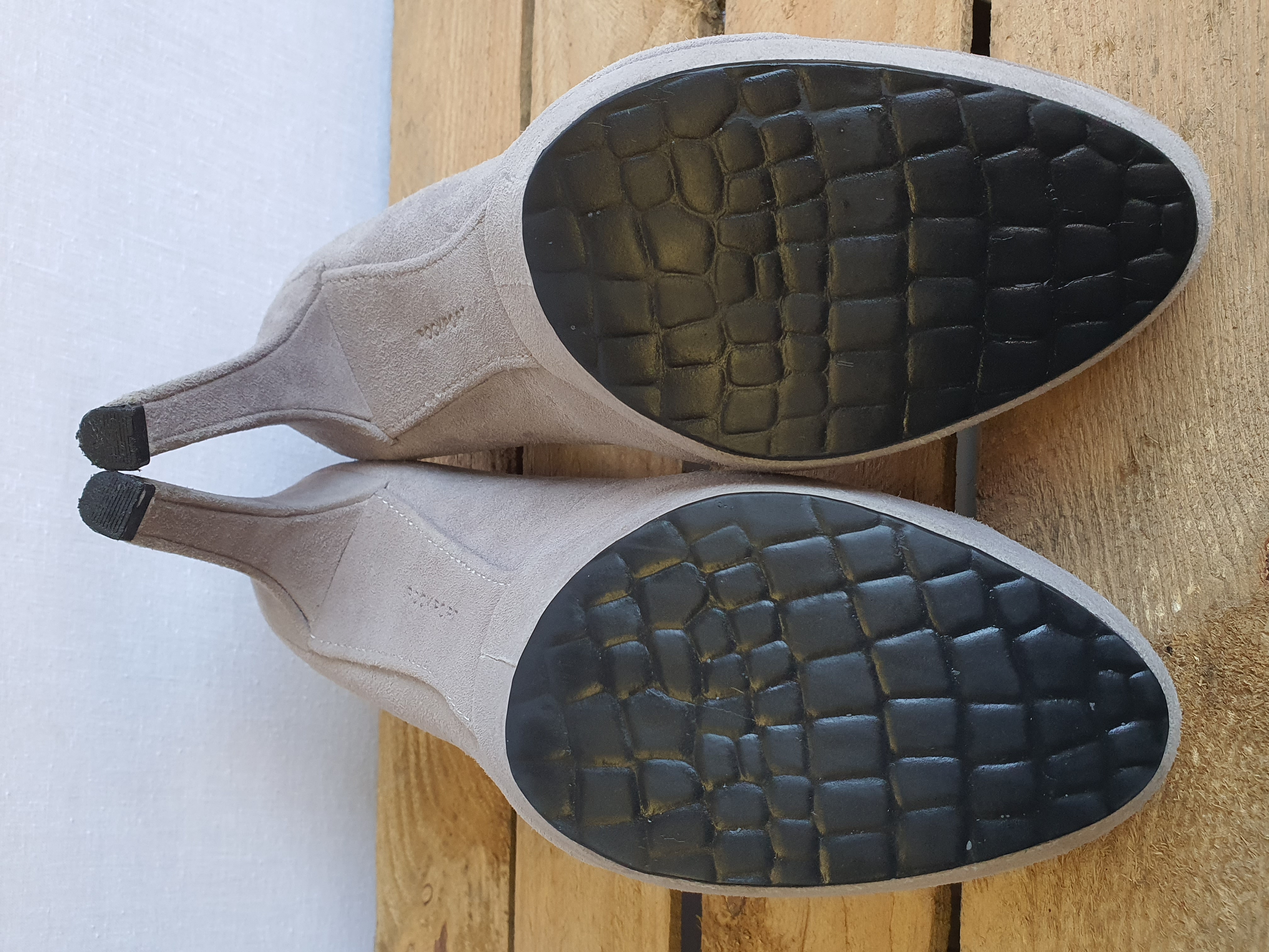 ROCKPORT Grey Heather 4" Heels Size UK 4.5- NEW