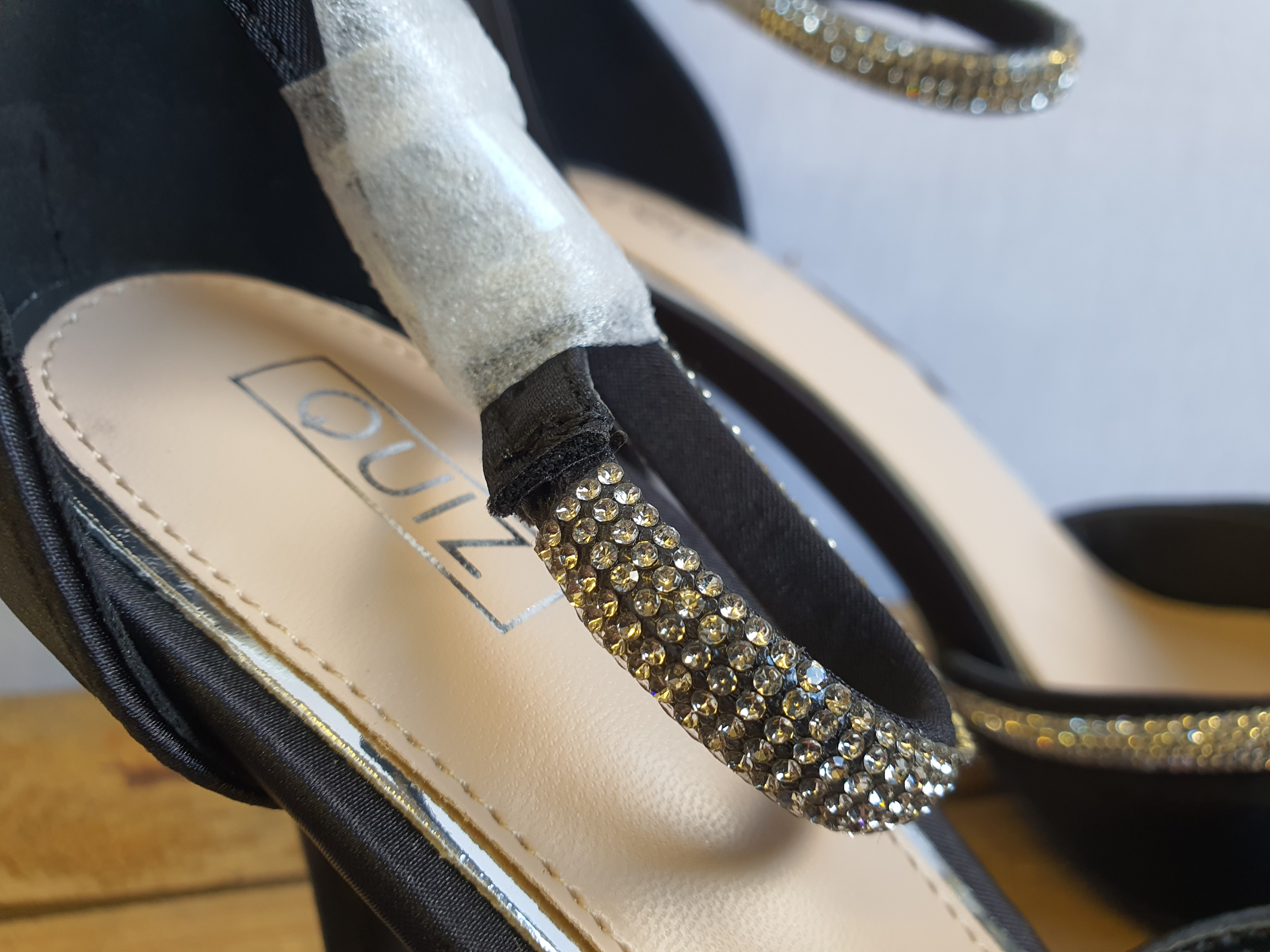 QUIZ Black Heeled Glitter and Diamante Court Shoes Size UK 8 - NEW