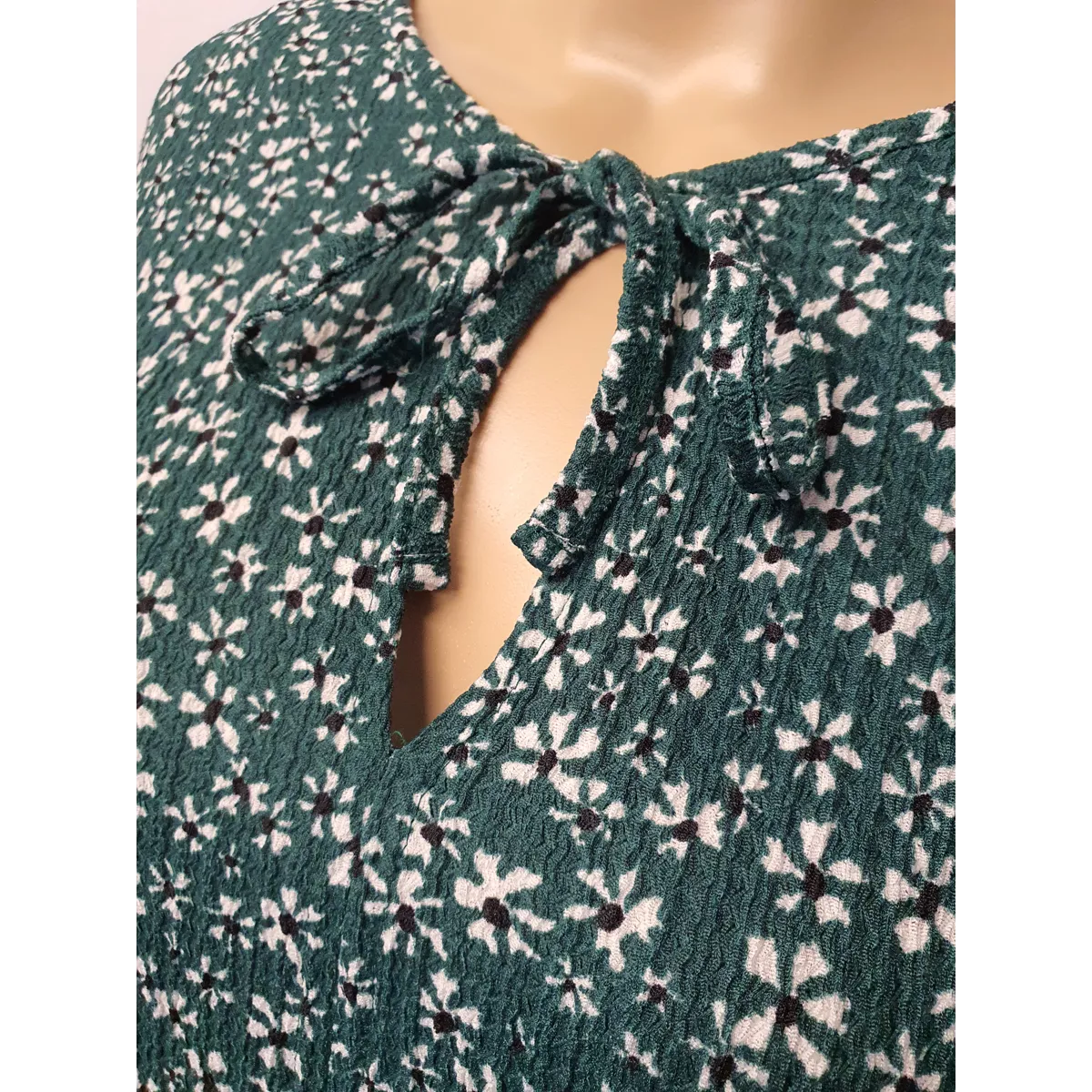 NEXT Green and White Flower L/Sleeve Top Size UK 14 - NEW
