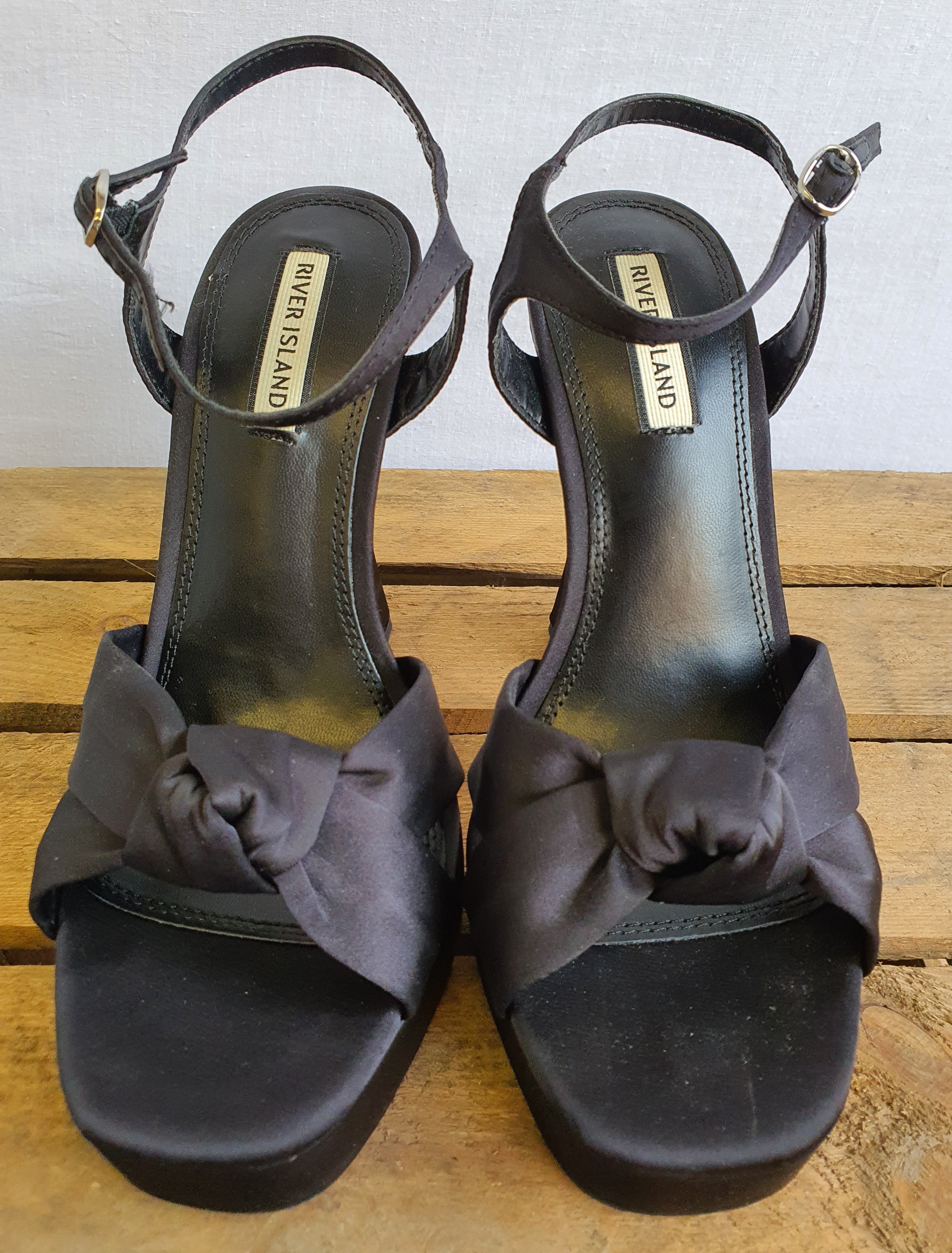 RIVER ISLAND Black Bow 5" Heeled Shoes Size UK5 NEW BOXED