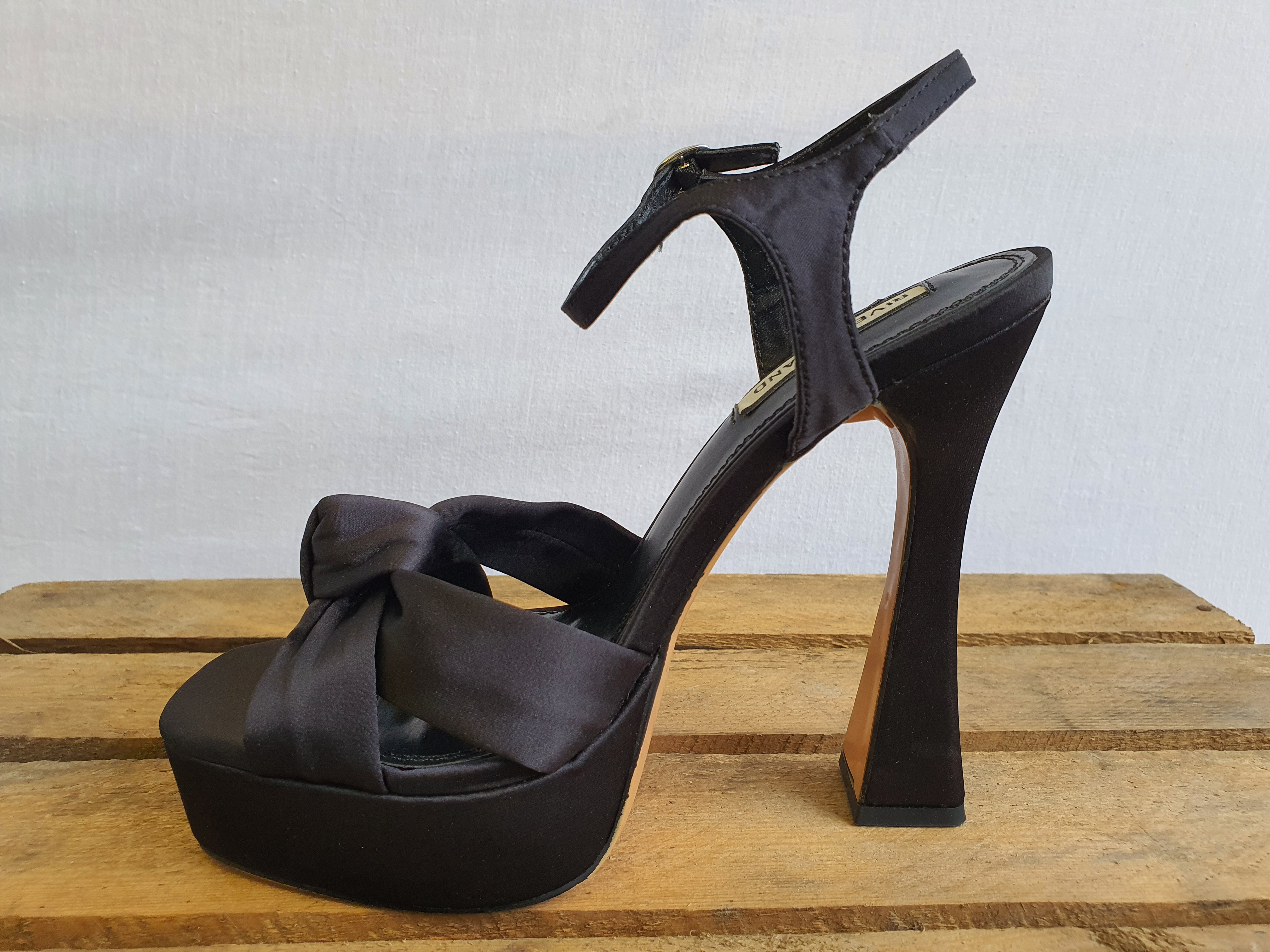 RIVER ISLAND Black Bow 5" Heeled Shoes Size UK5 NEW BOXED