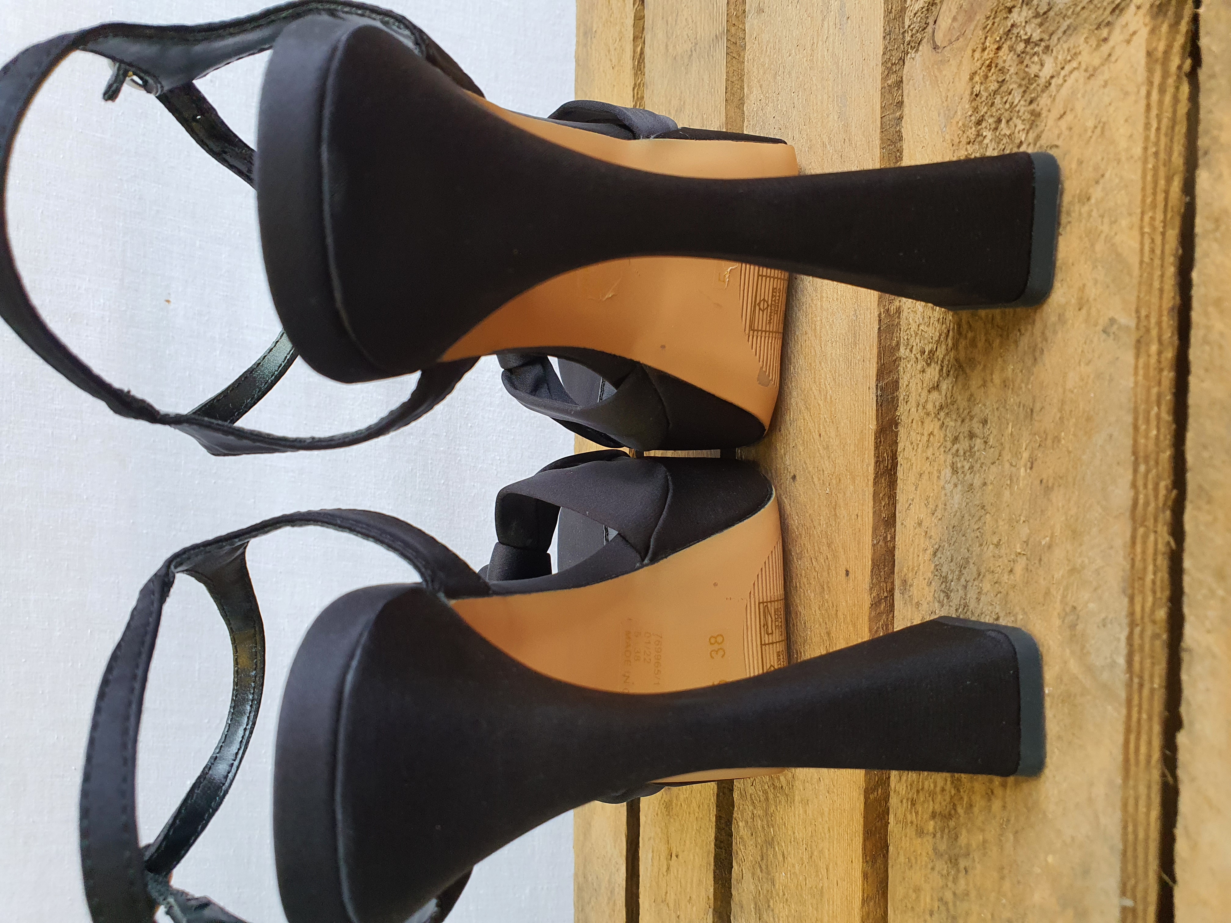 RIVER ISLAND Black Bow 5" Heeled Shoes Size UK5 NEW BOXED