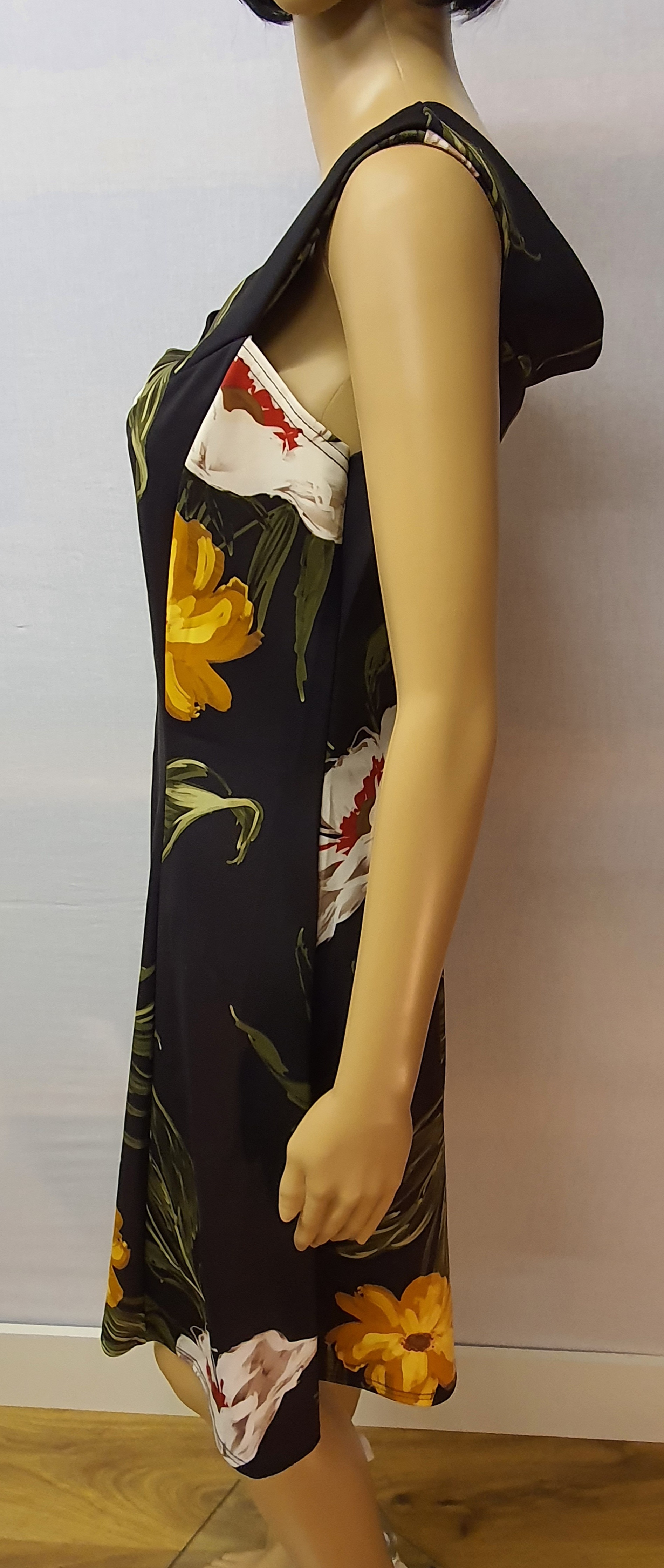 QUIZ Black Sleeveless Flower Dress Size UK16