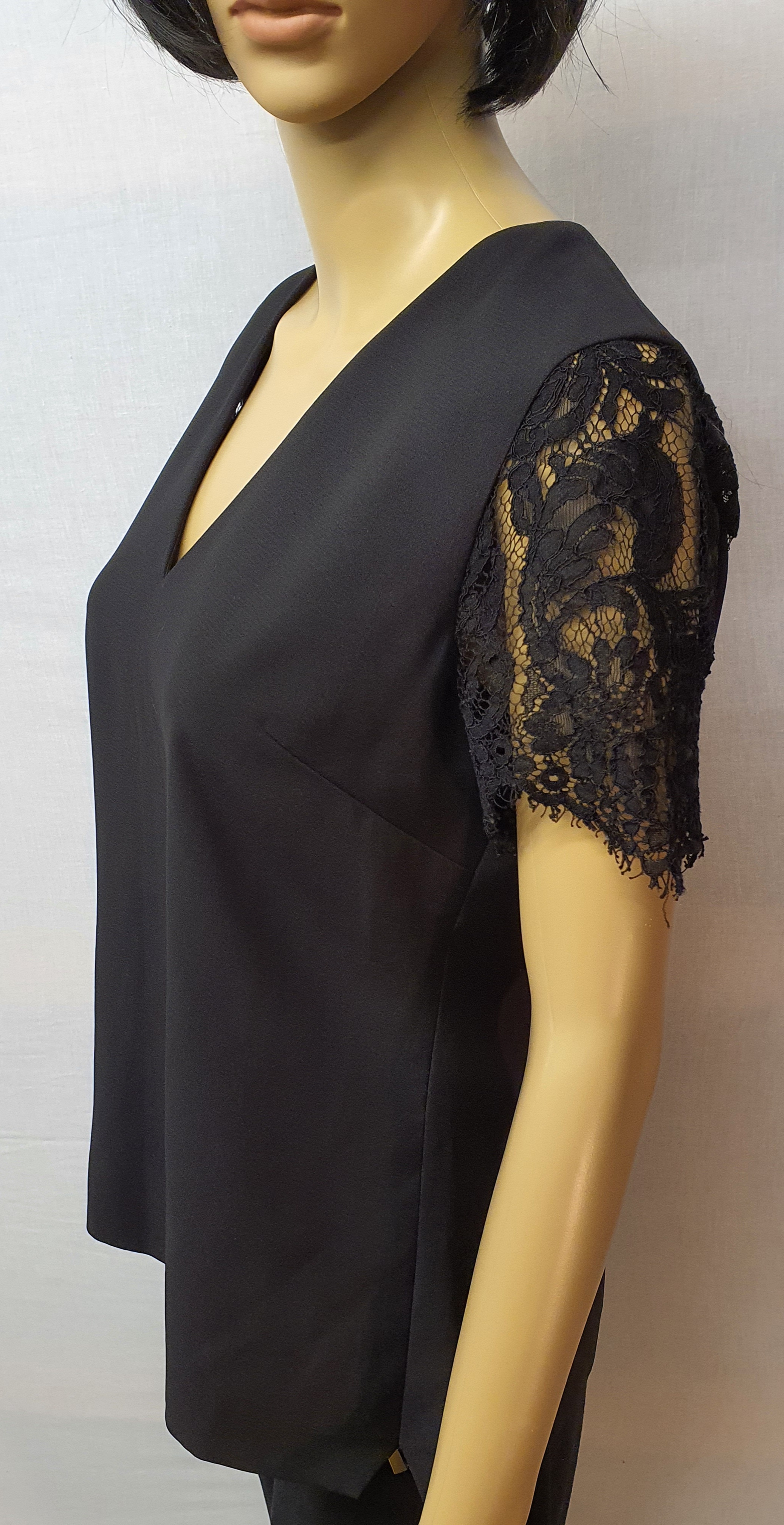 TED BAKER Black V Neck Lace Sleeve Top Ted Size 2 / UK10