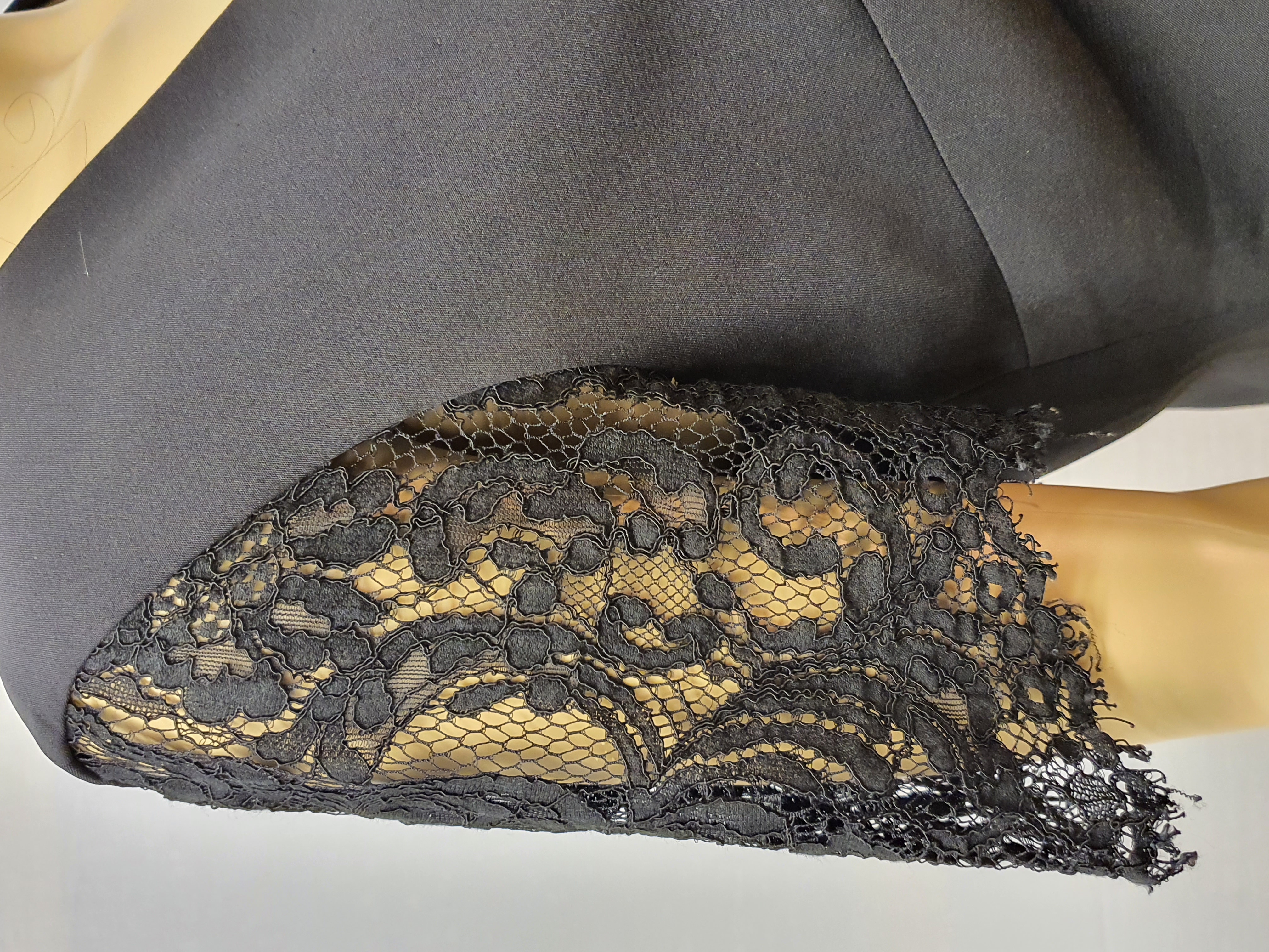 TED BAKER Black V Neck Lace Sleeve Top Ted Size 2 / UK10