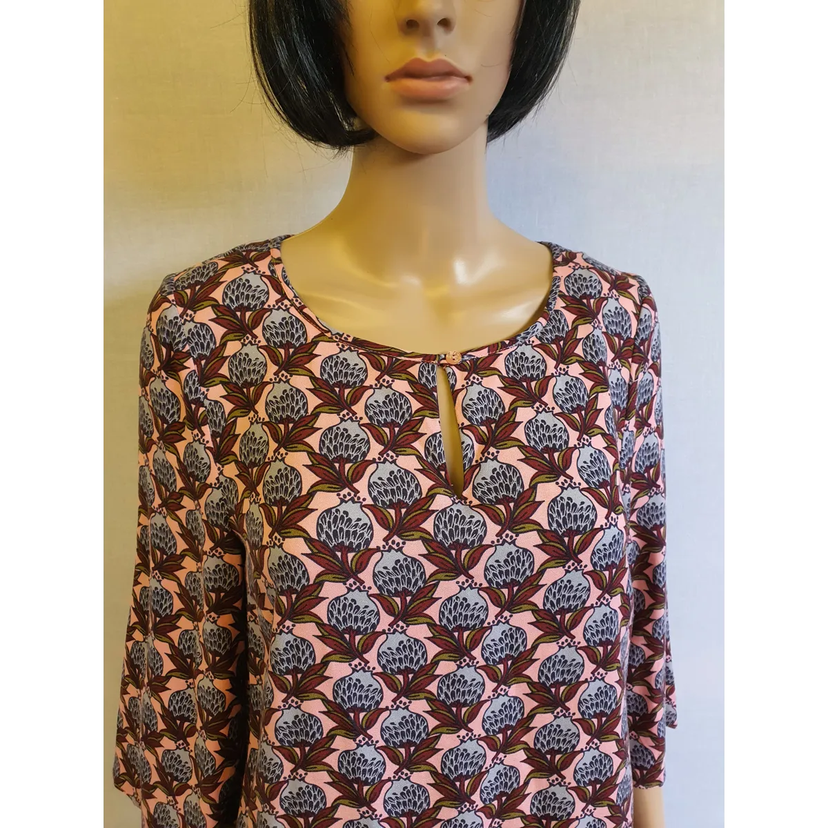 WHITE STUFF L/ Sleeve 100% Viscose Flower Top Size UK 8
