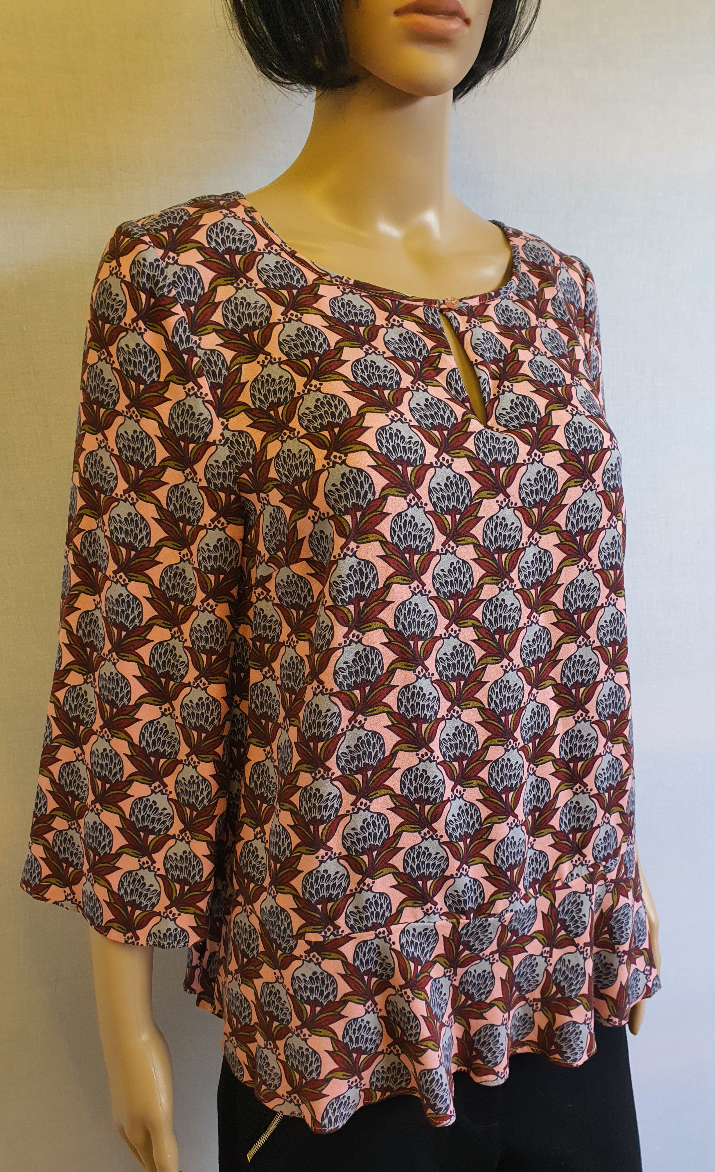 WHITE STUFF L/ Sleeve 100% Viscose Flower Top Size UK 8
