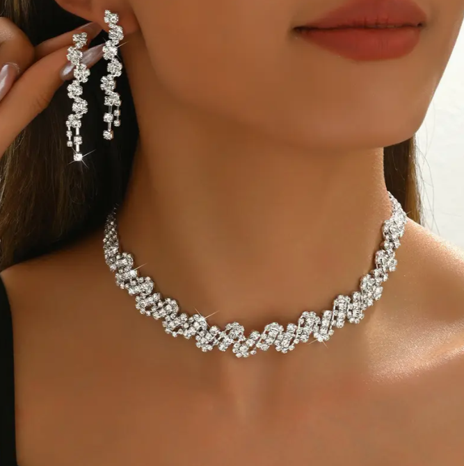 main product image on details page