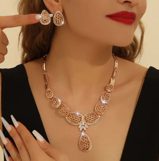 main product image on details page