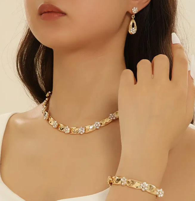 main product image on details page