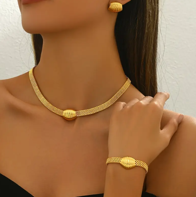 main product image on details page