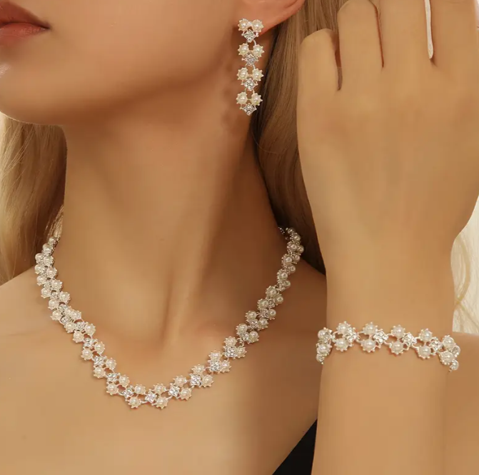 main product image on details page