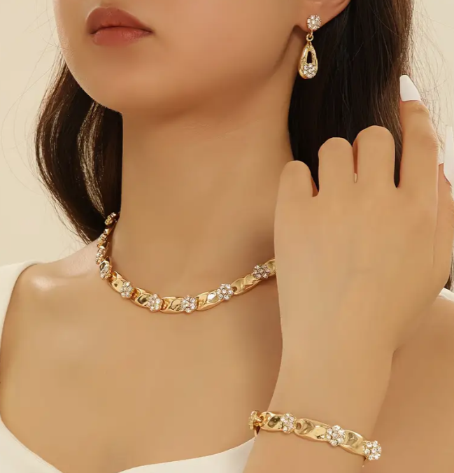 main product image on details page