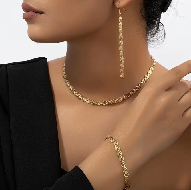 main product image on details page