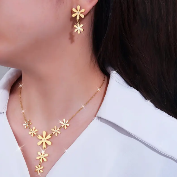 main product image on details page