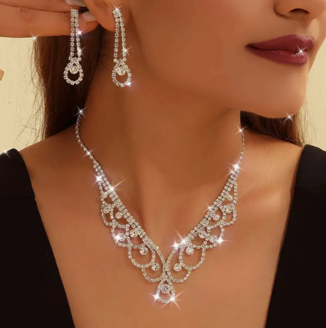 main product image on details page