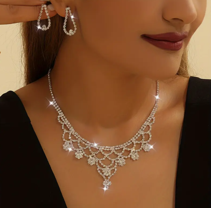 main product image on details page
