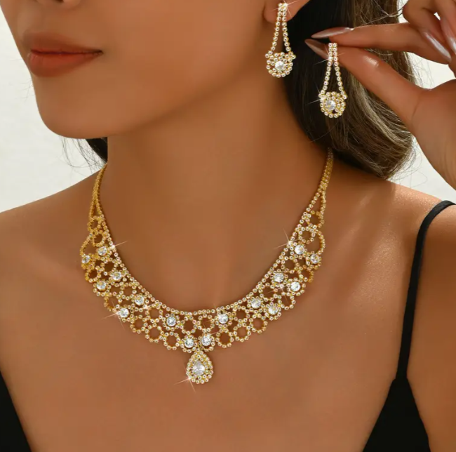 main product image on details page
