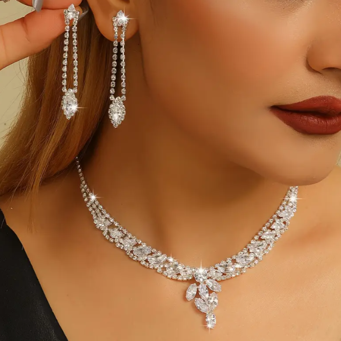 main product image on details page