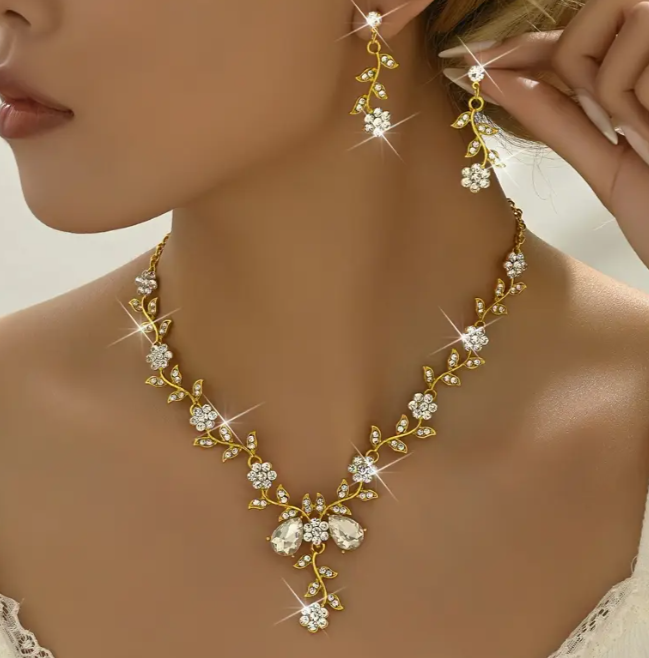 main product image on details page