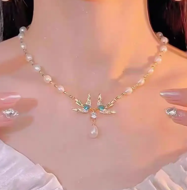main product image on details page