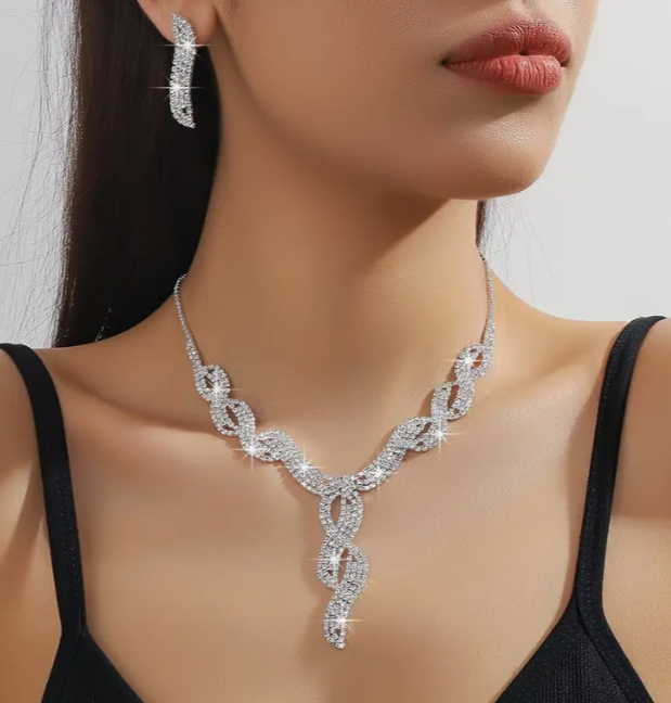 main product image on details page