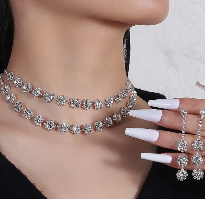 main product image on details page