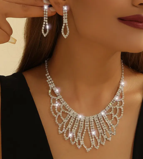 main product image on details page