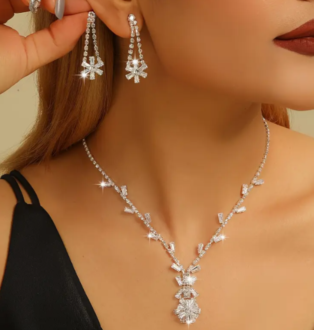 main product image on details page