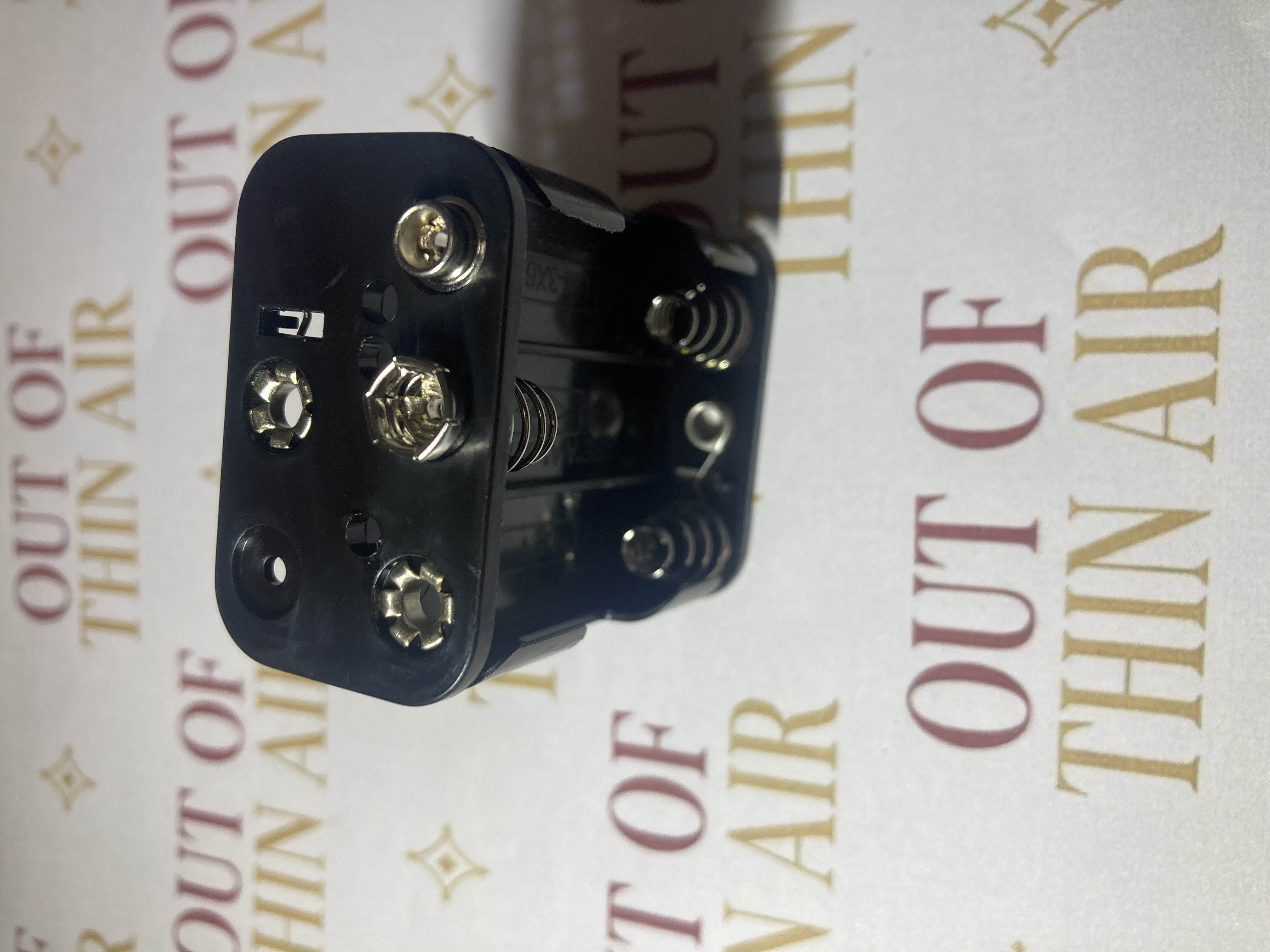 Battery box 6 way 6 by AA 9 volt