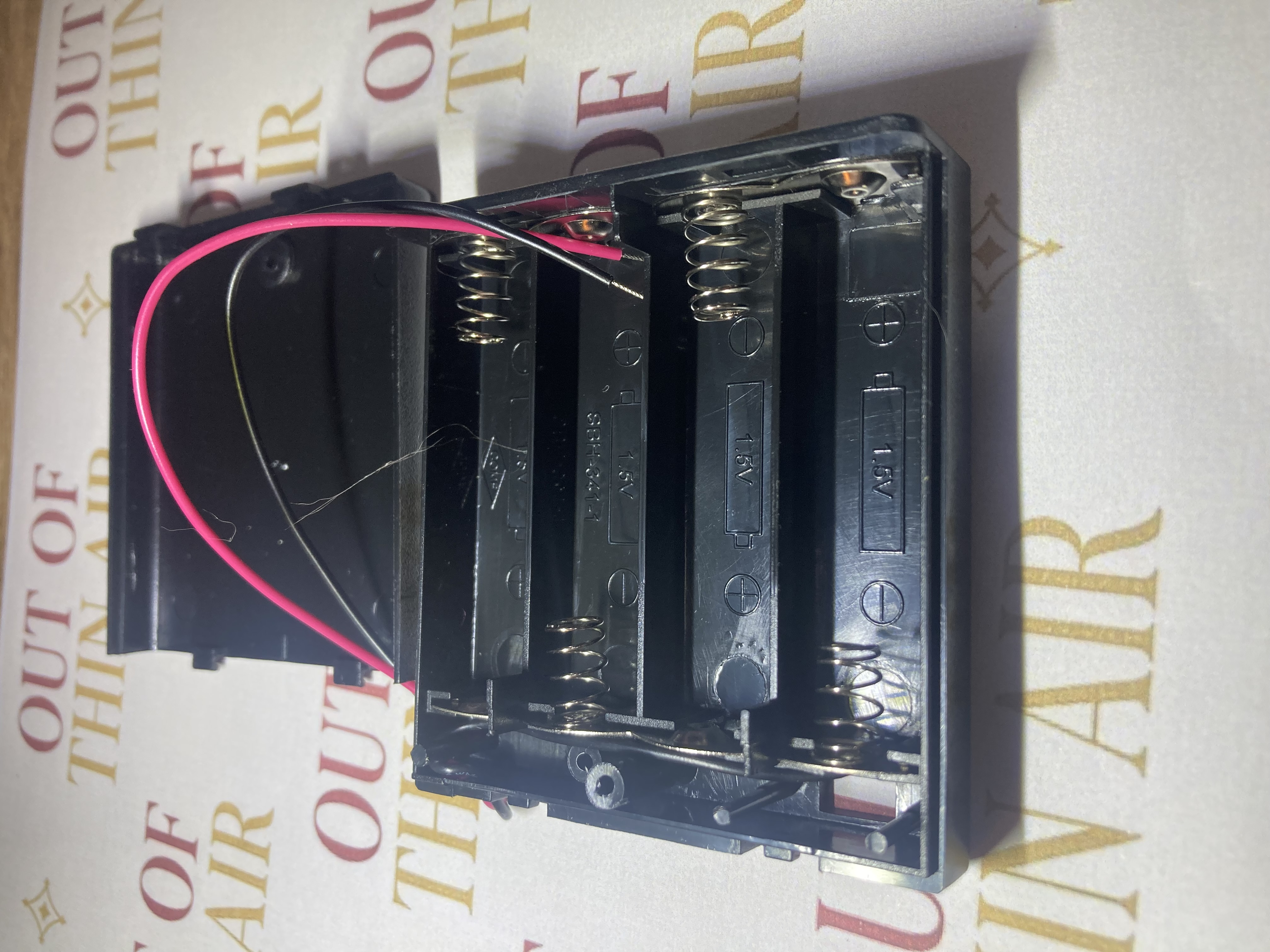 Battery Box for 4 AA battery