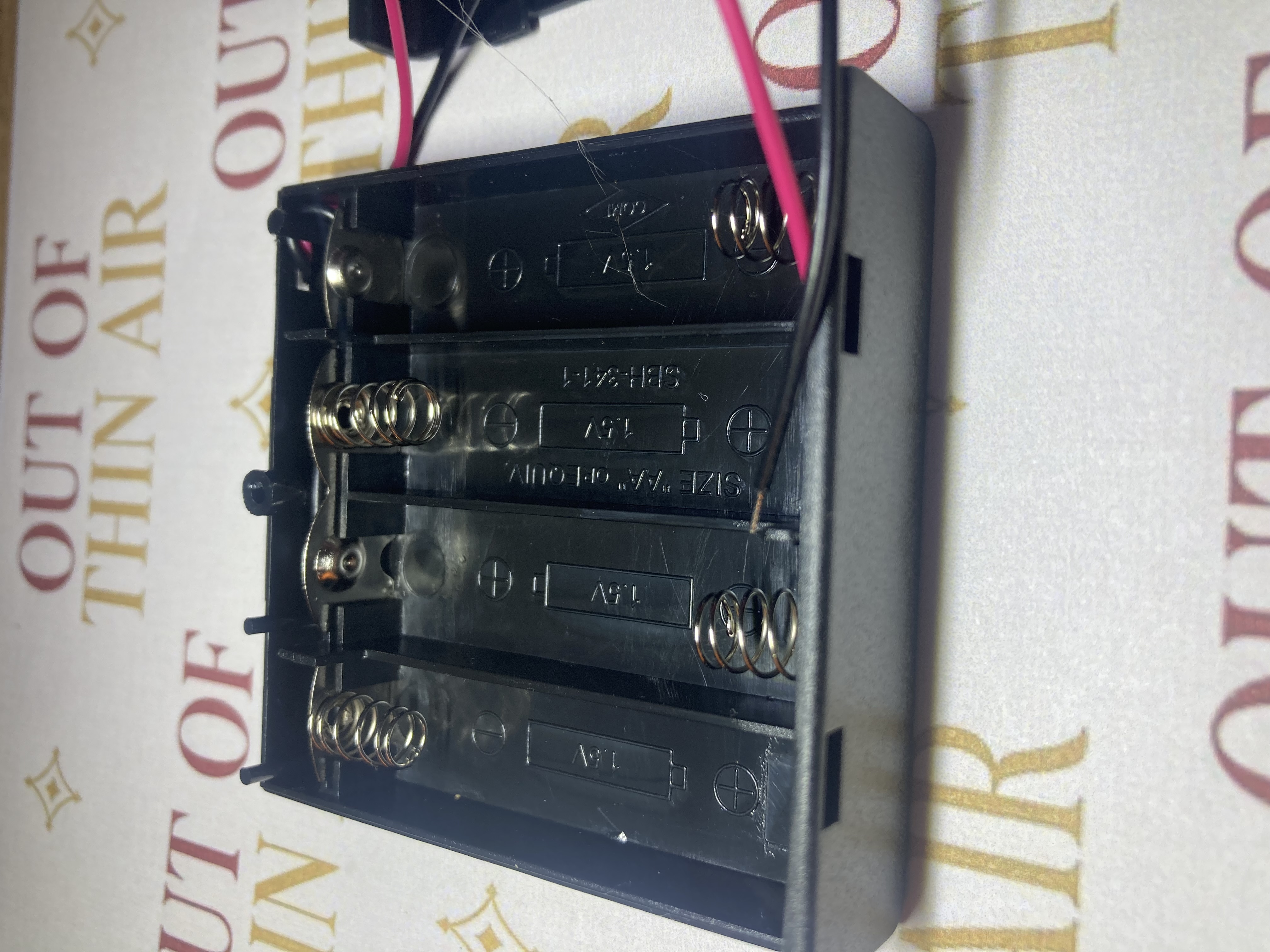 Battery Box for 4 AA battery