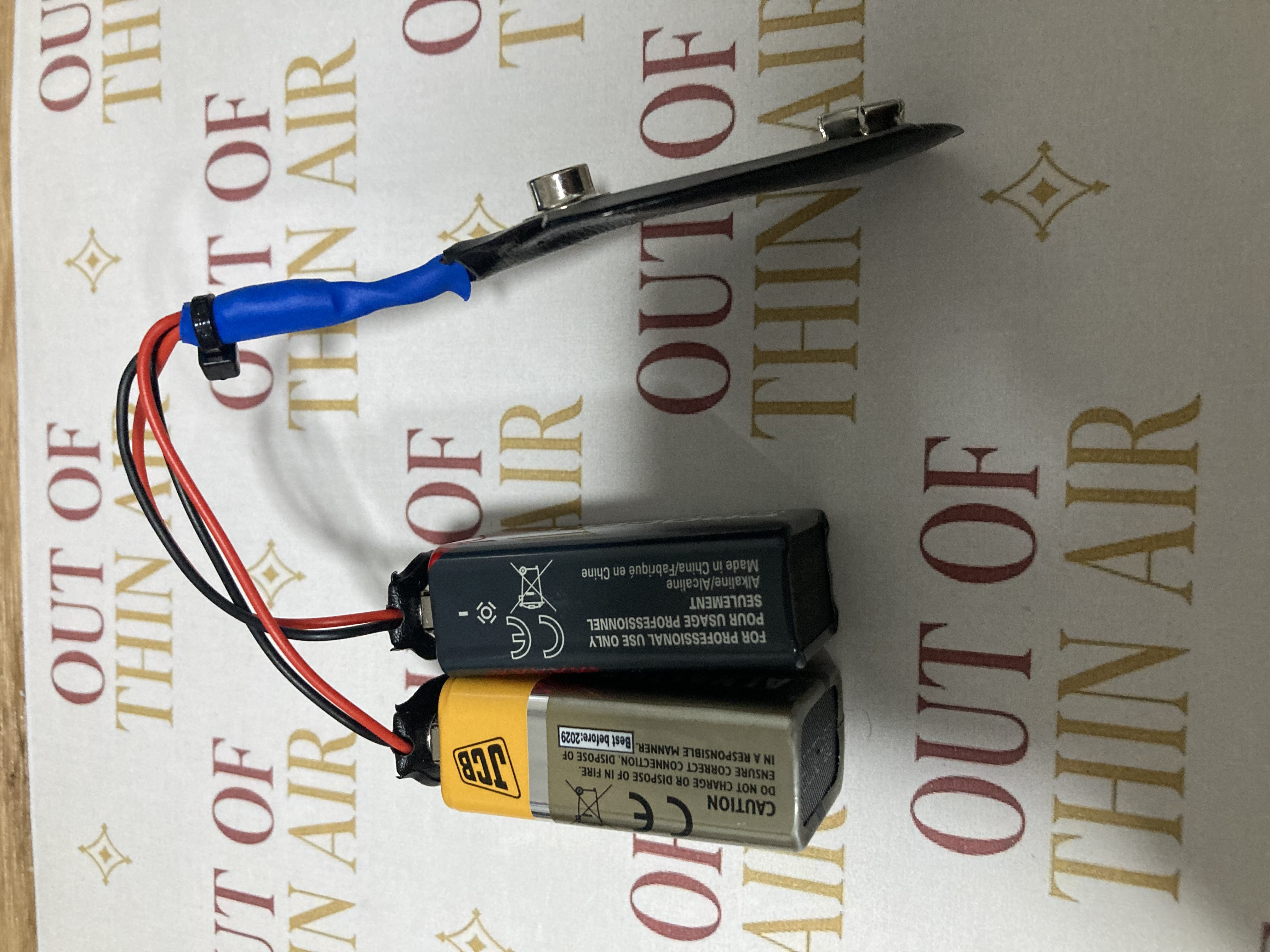 PP7 battery adapter — run vintage radios on two ordinary PP3 (9 V) batteries