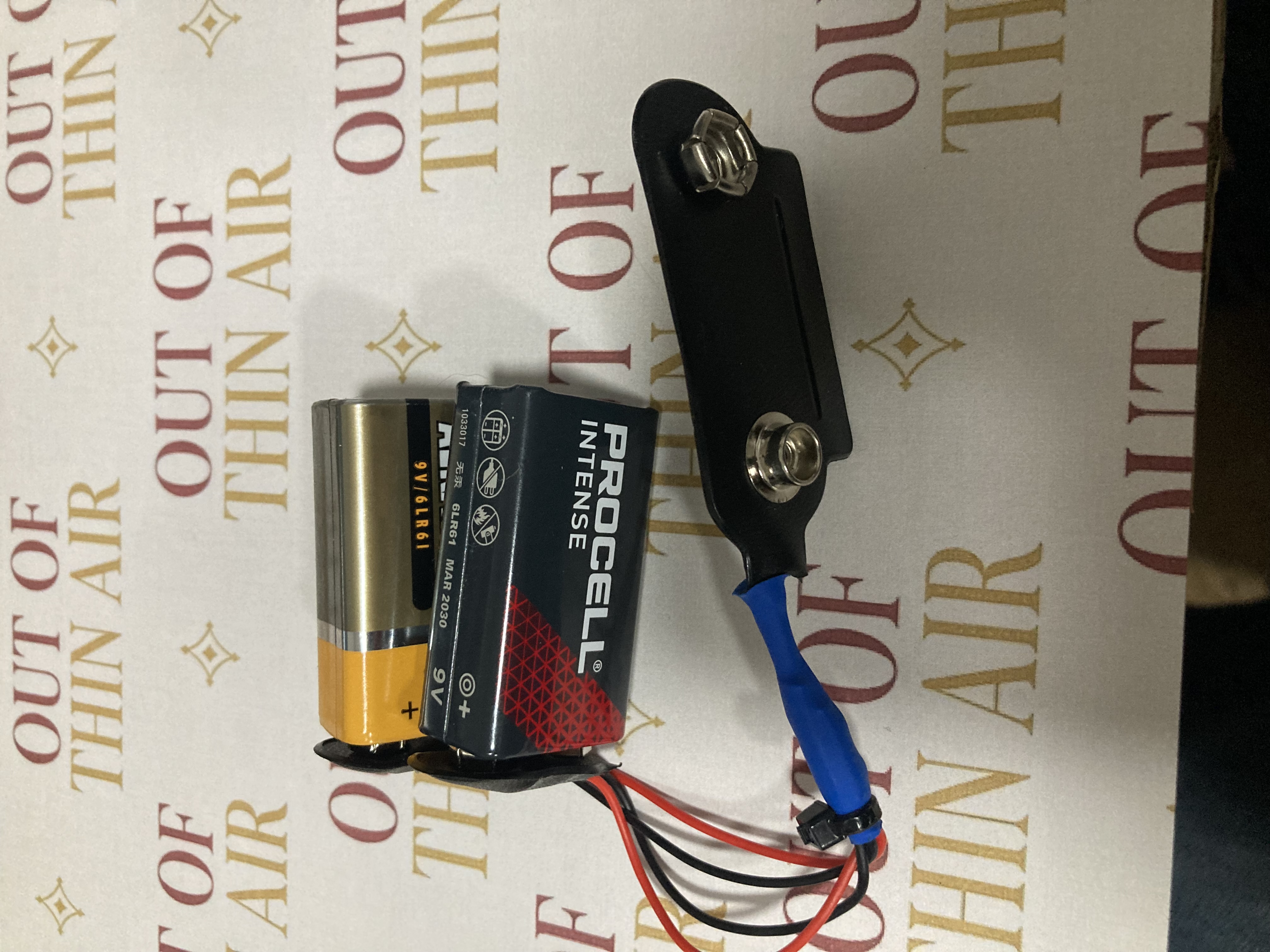 PP7 battery adapter — run vintage radios on two ordinary PP3 (9 V) batteries