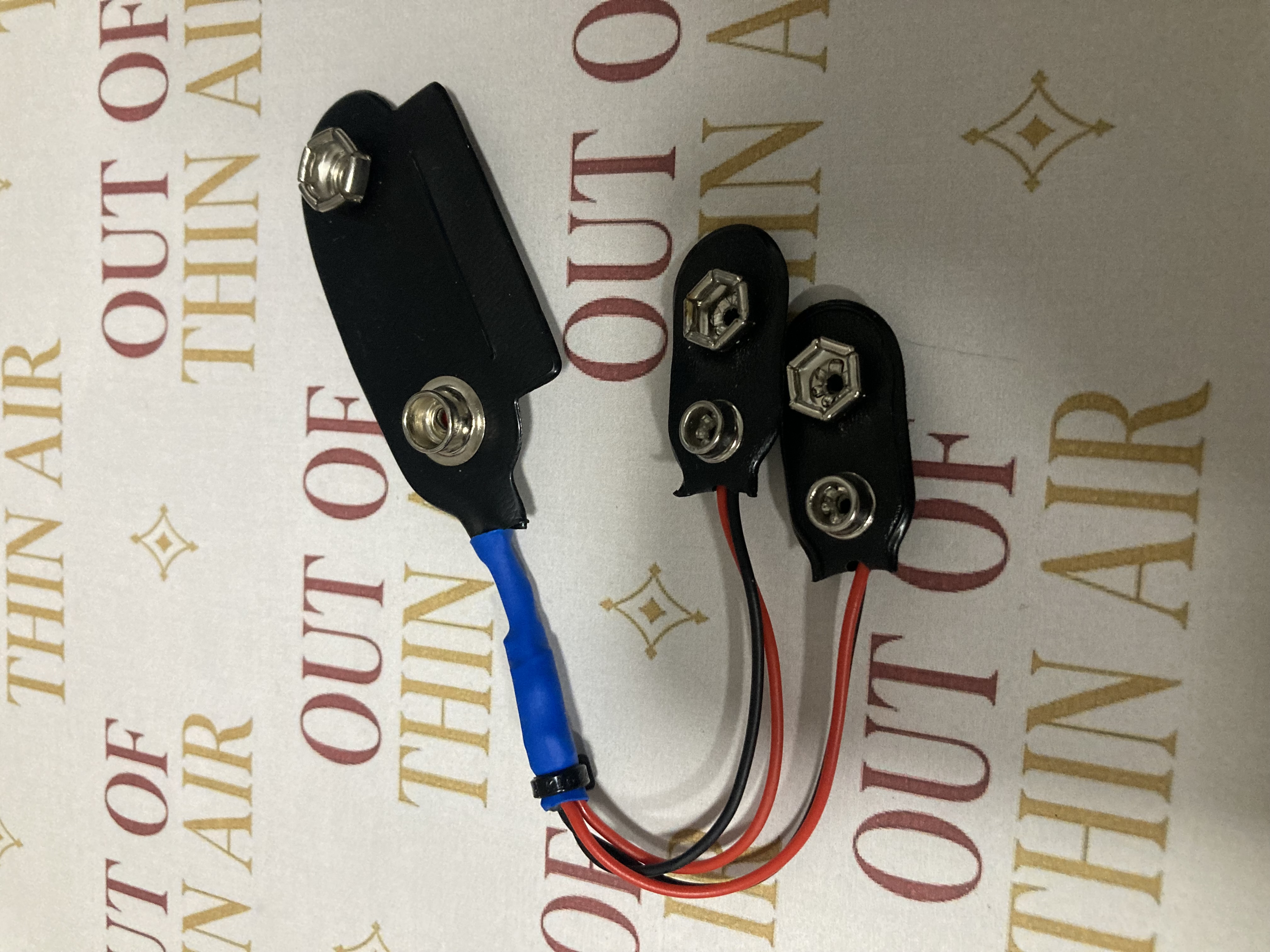 PP7 battery adapter — run vintage radios on two ordinary PP3 (9 V) batteries
