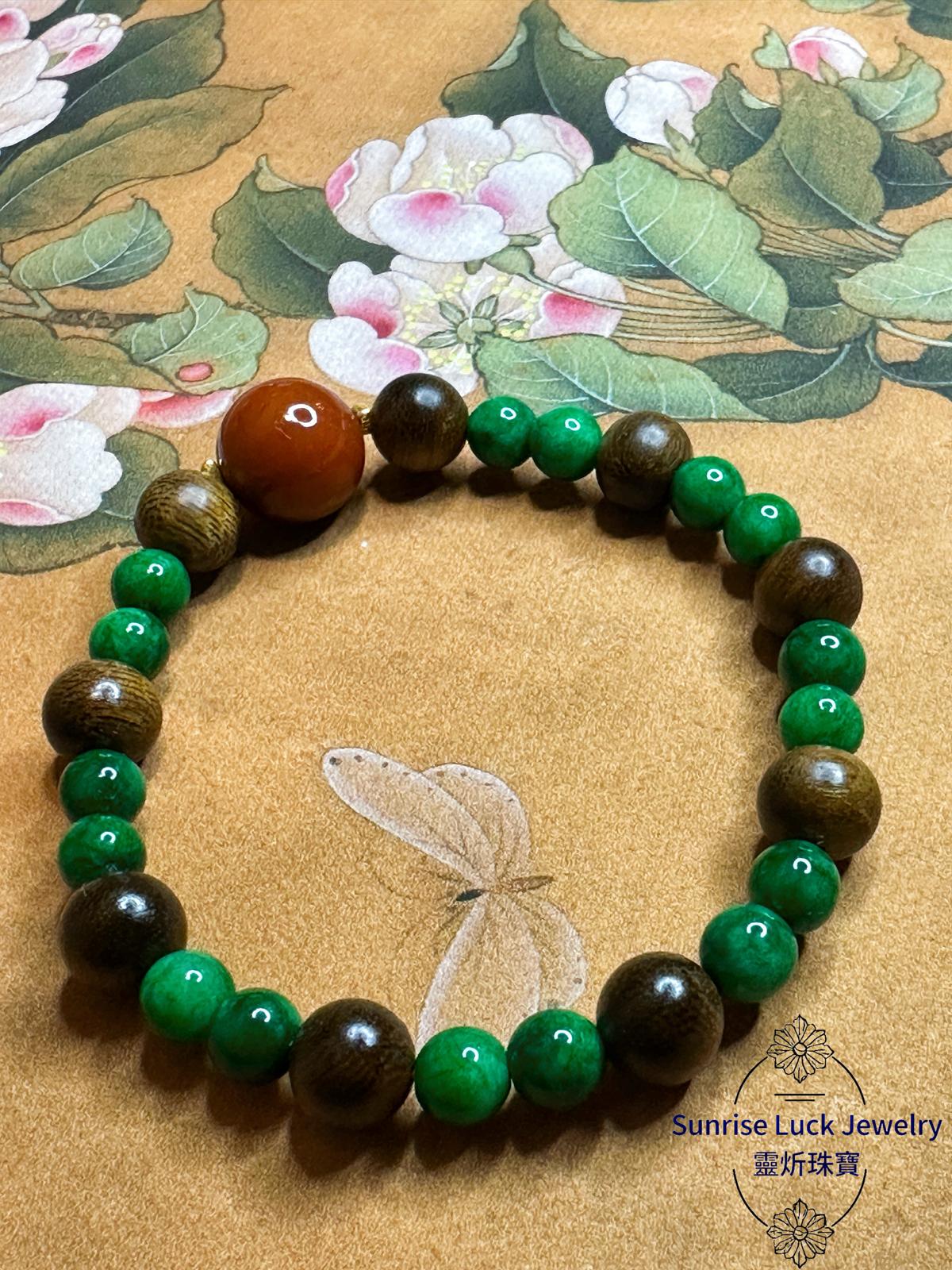 Dry-green Jadeite , Agarwood & South Red Agate Bracelet 干青翡翠沉香南紅手串