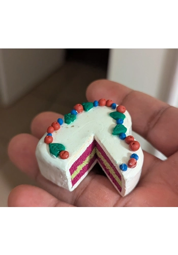 Dollhouse-Sized Heart-Shaped Cake with Fitted Slice – Handmade Polymer Clay | Miniature Bakery Decor
