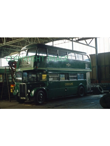 35mm bus slide London Country AEC Regent3 / Park Royal OLD 728 - RT 4508