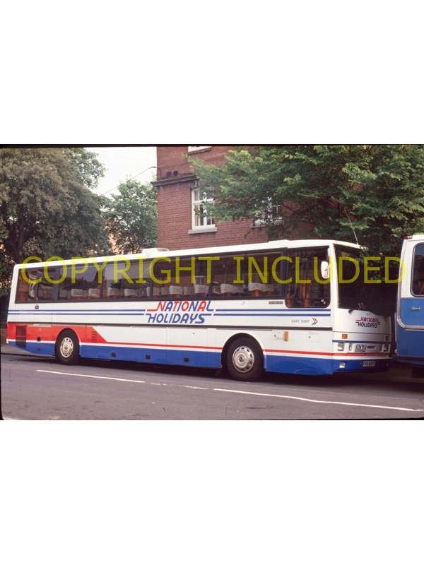 35mm slide East Kent MCW Metroliner (S/D) FFX 8/47 Y ~ 8847