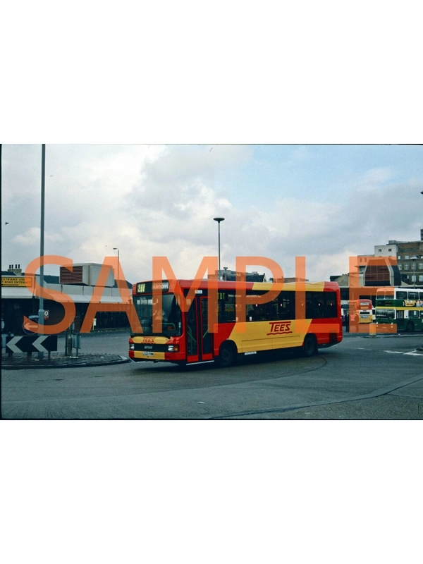 35mm slide United (Tees) MAN / Optare L 523 FHN - 1523 @ Middlesbrough