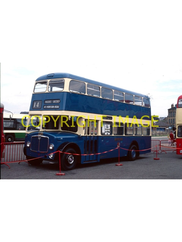 35mm slide Bradford AEC Regent 5 / Met Cam 6220 KW - 220