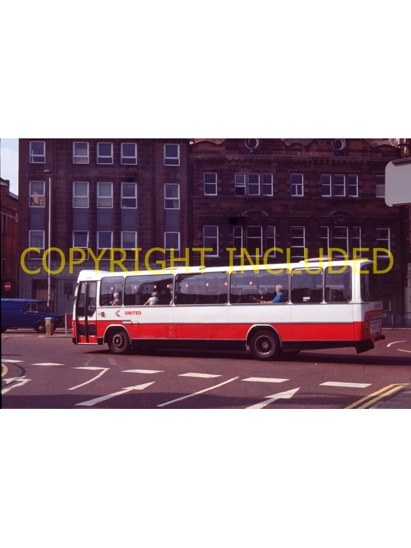 35mm slide United Leyland Leopard / Plaxton SPT 220 V ~ 6220