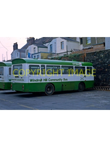 35mm slide Bristol O.C. Bristol LHS / ECW RPH 105 L ~ 304 Ex London Country BL 5