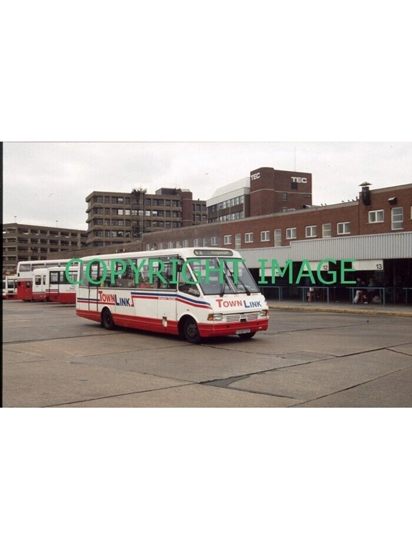 35mm slide Yorkshire Traction MCW Metrorider F 330 FDT ~ 330